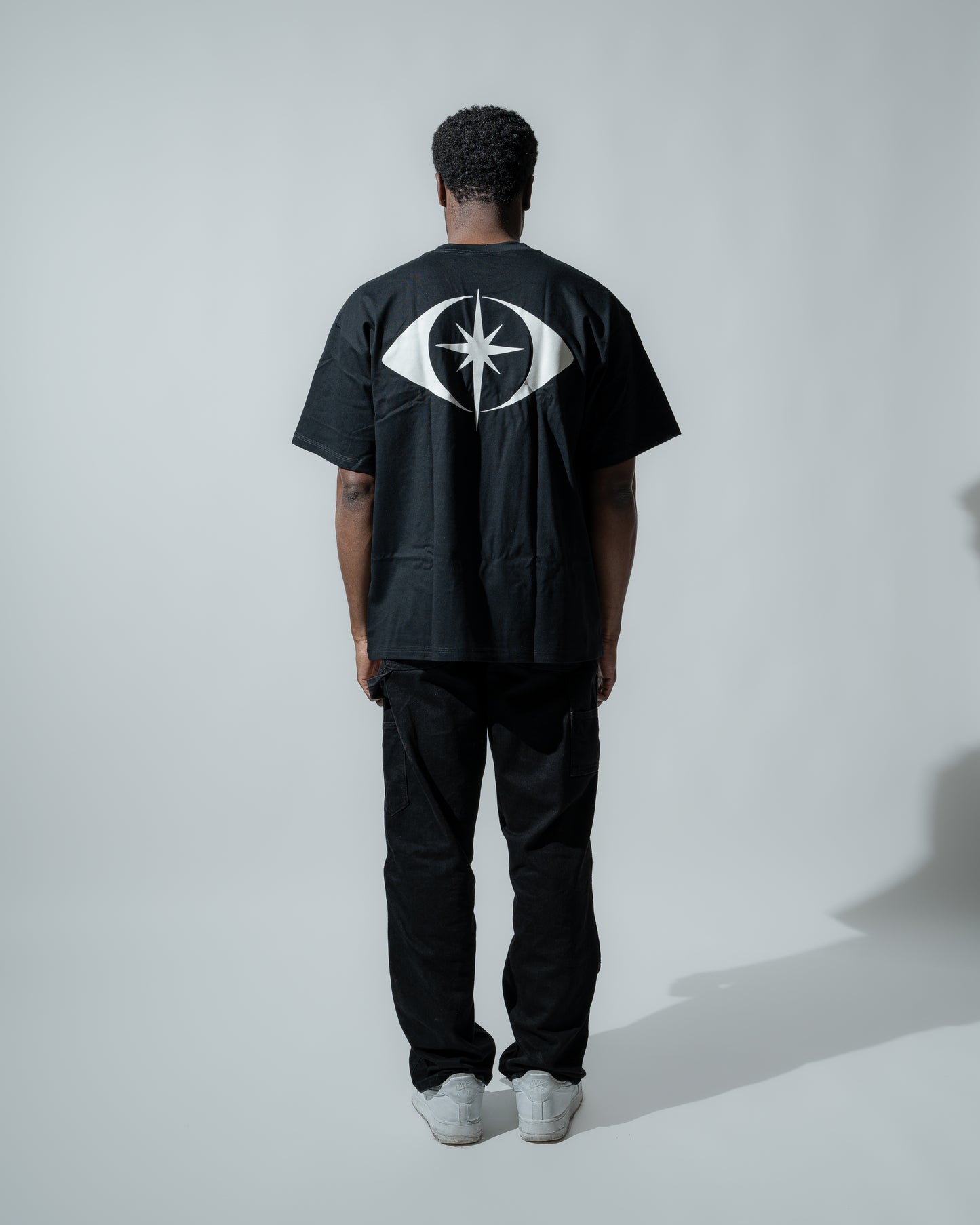 BLACK TEE "LOGO"