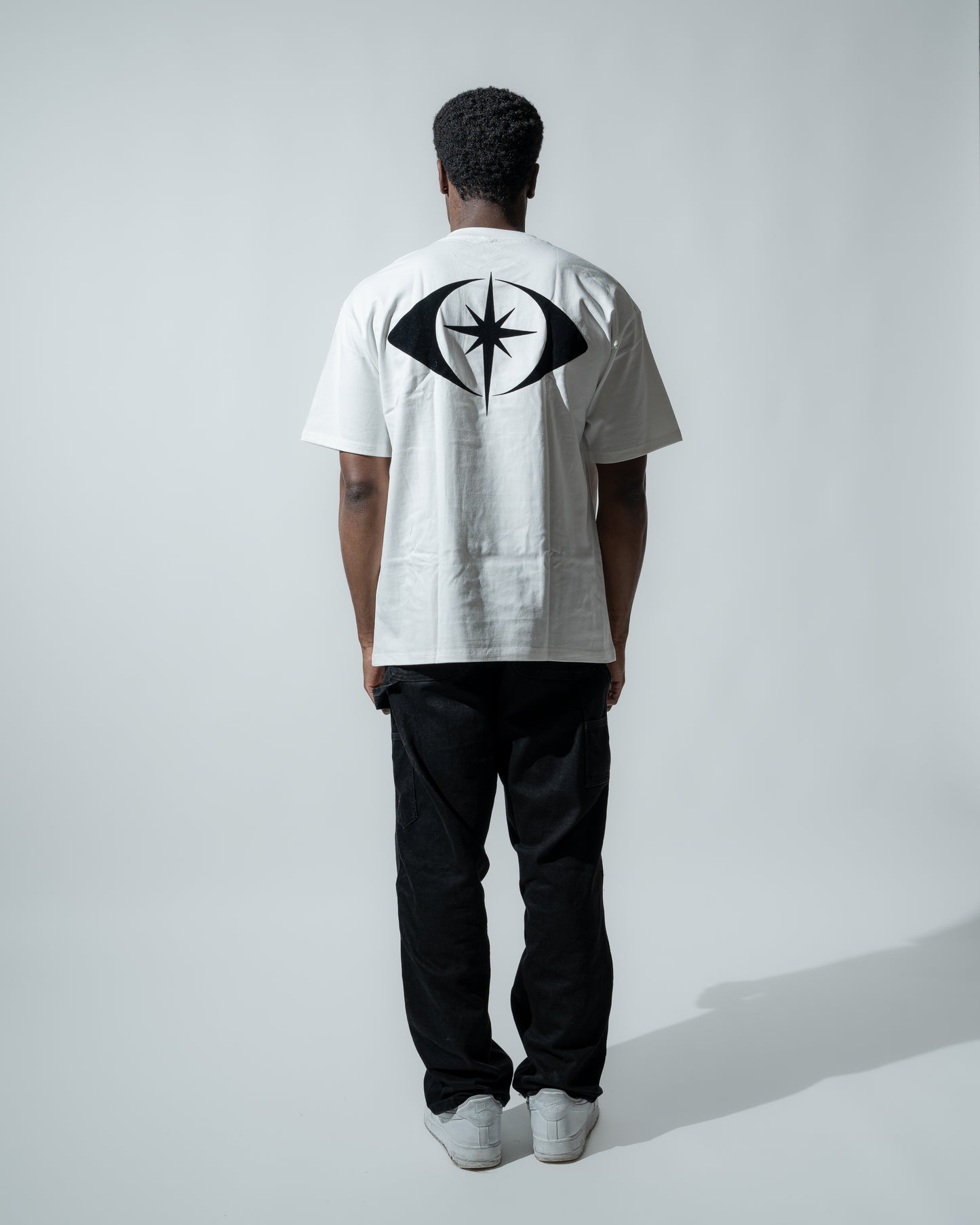 WHITE TEE "LOGO"