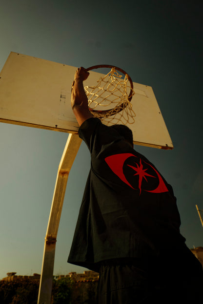 BLACK TEE RED "LOGO"